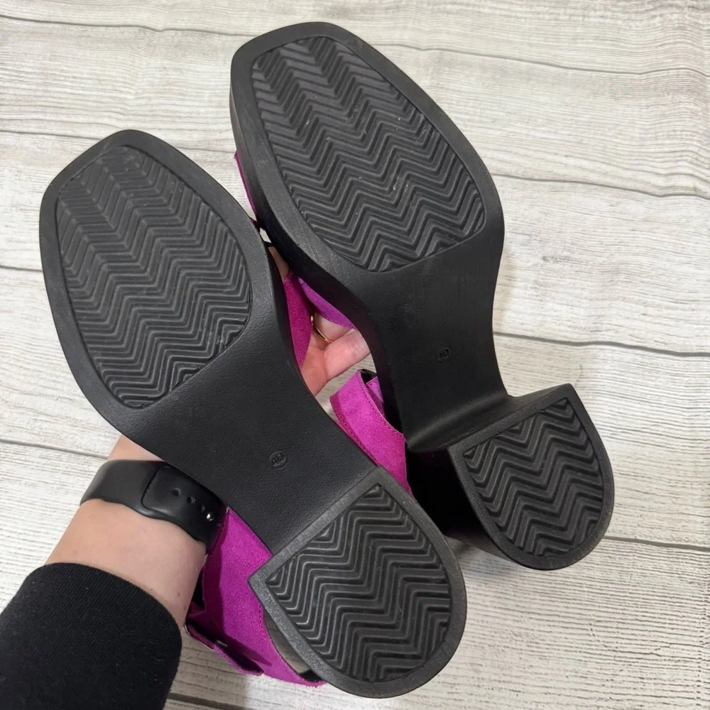 TIOOL Carlita Platform Shoes in Magenta